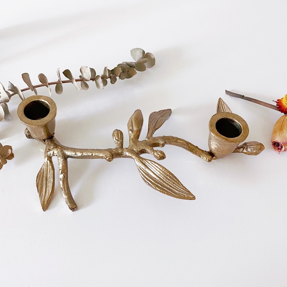 2 Beautiful Decorative Objects in Gold Tones